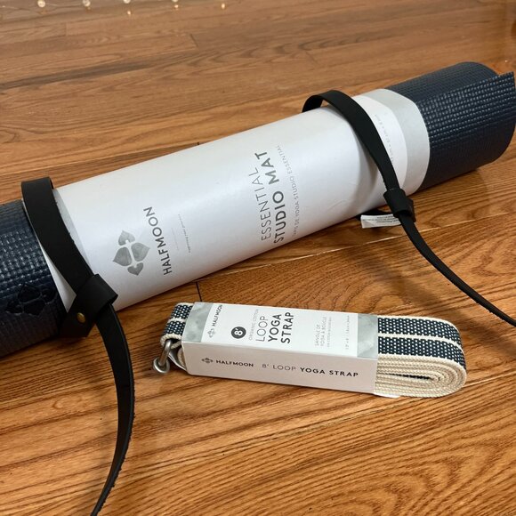 YOGA BUNDLE • Yoga mat, pleather carry strap & practice strap • NWT - Picture 8 of 8